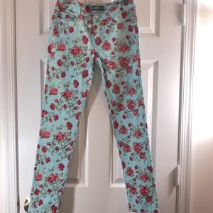 Celebrity Pink Girls denim jeans.